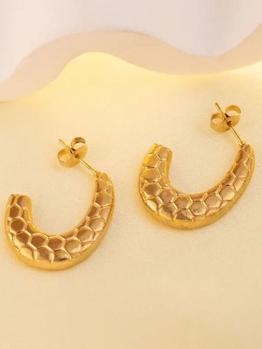 Moon Classic Vintage Stud Earrings