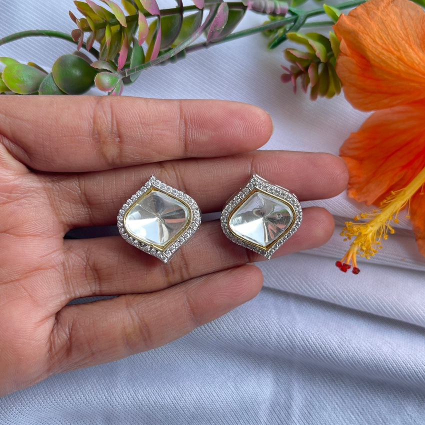 Uncut Kundan Stud Earring- White Polish