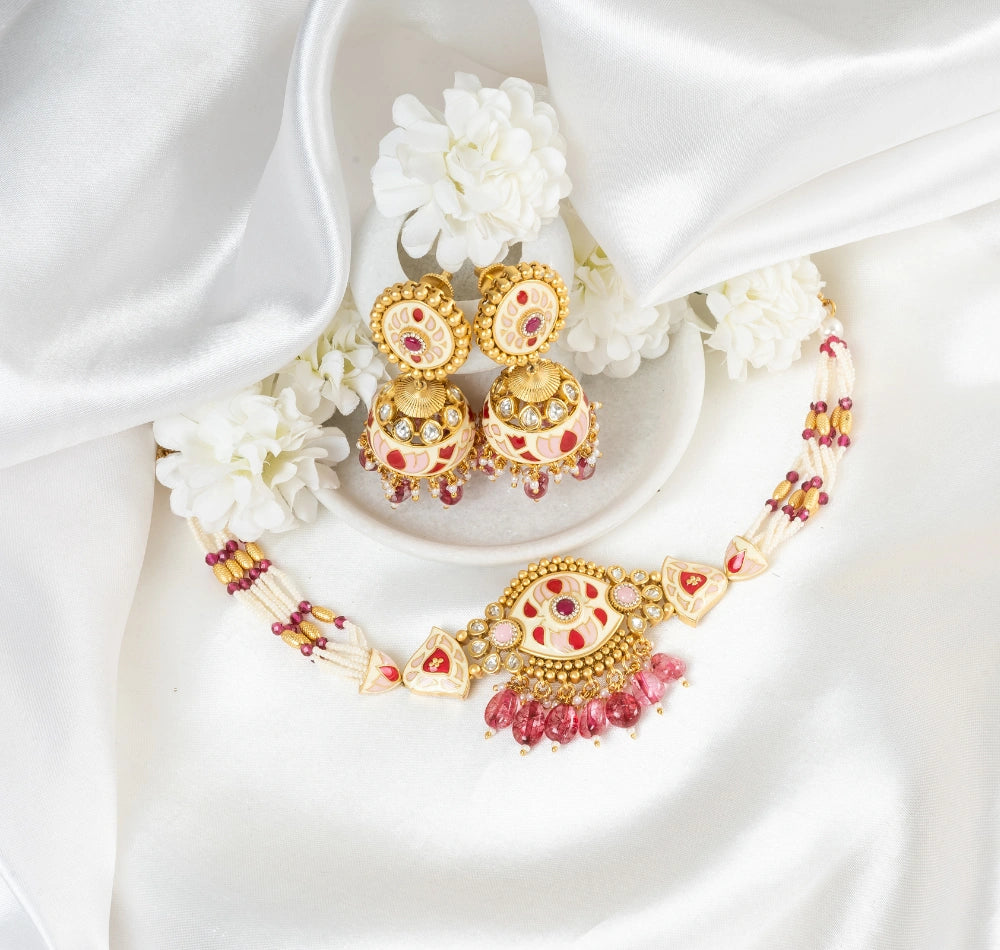 Daisy Pearl Necklace