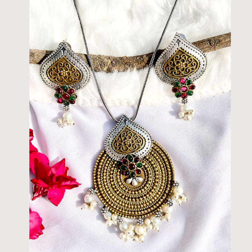 Dual Tone Oxidised Pendant Necklace Set