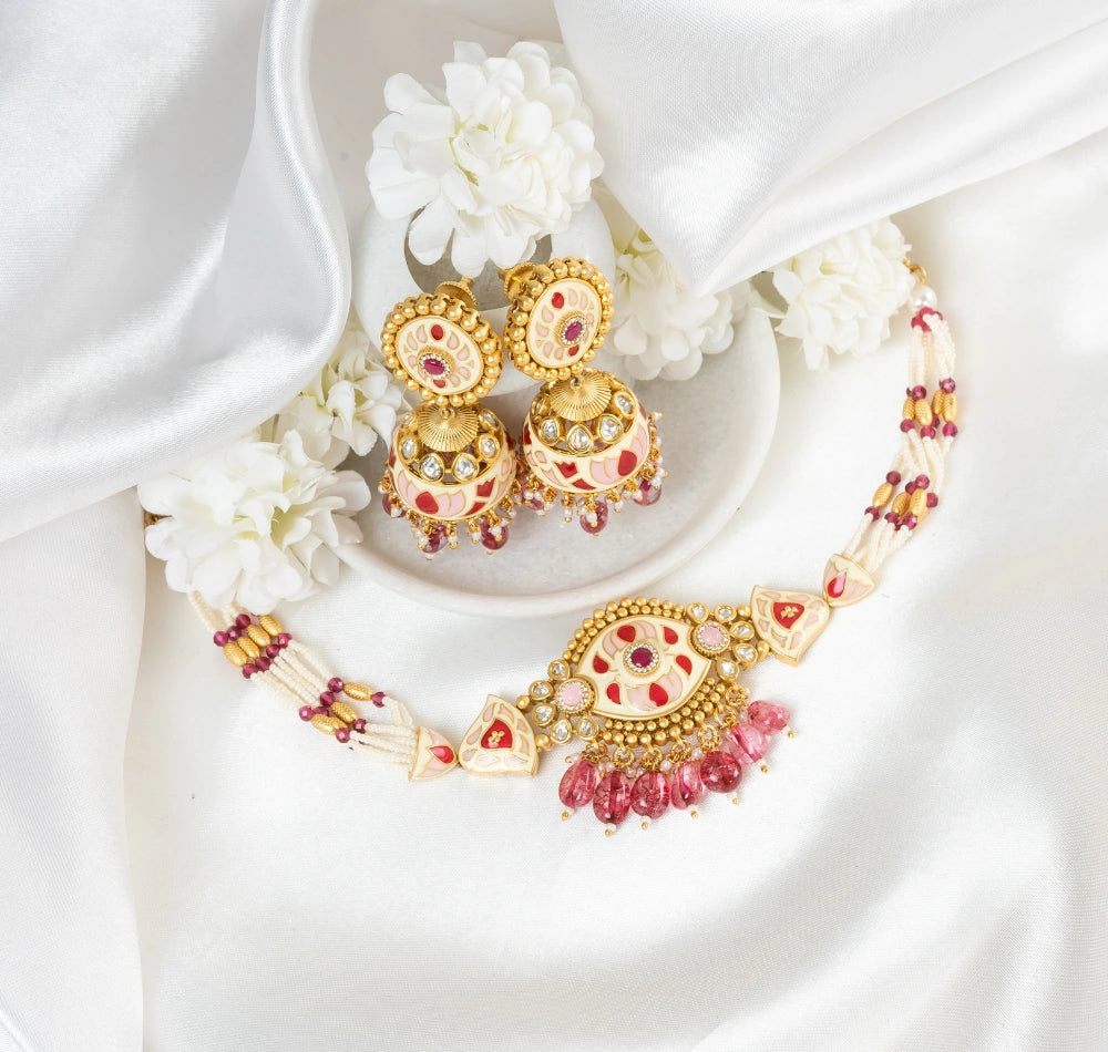 Daisy Pearl Necklace