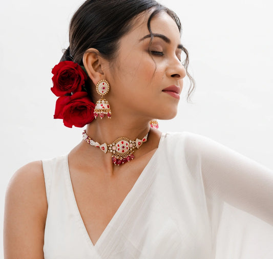 Daisy Pearl Necklace