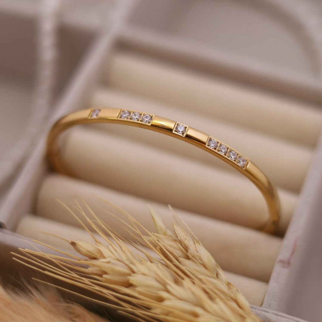 The Modern & Dainty Bracelet