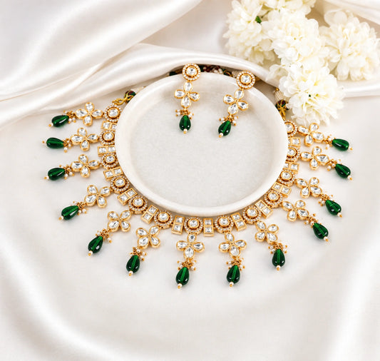 Evana Polki Green Necklace
