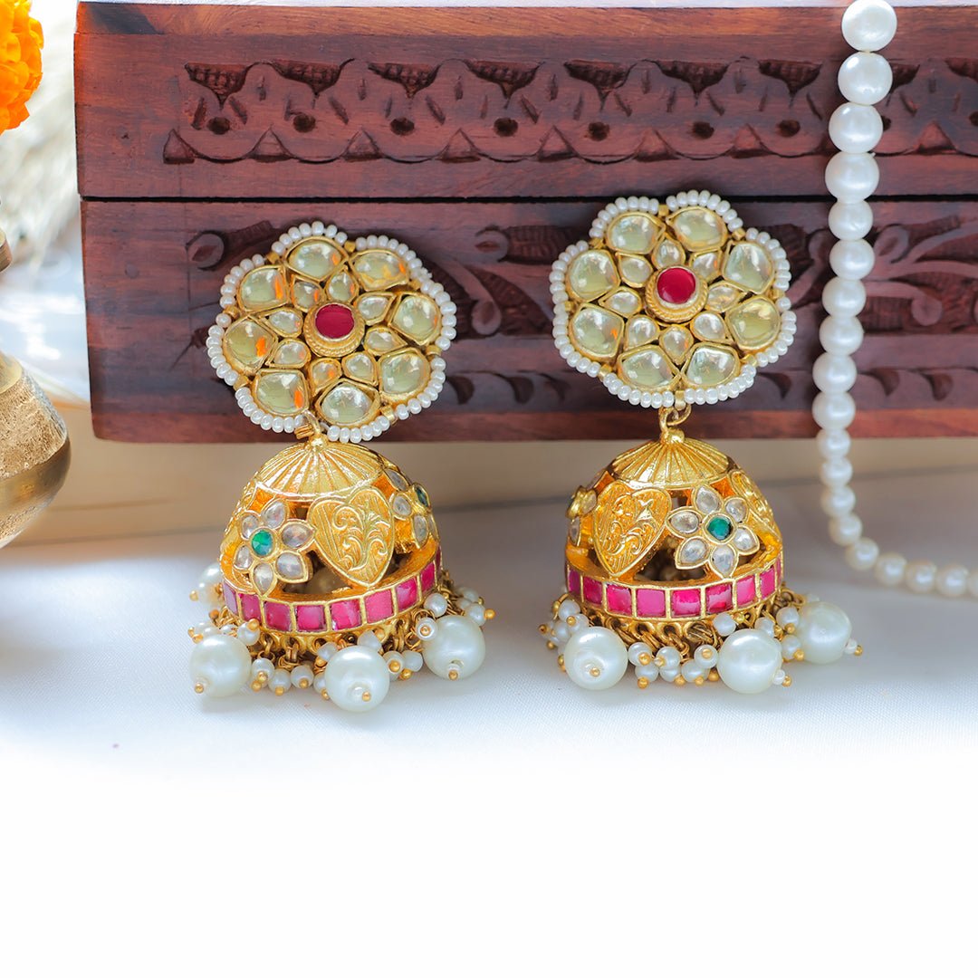 Gold-Plated Kundan Pearl Jhumka Earrings - Putstyle