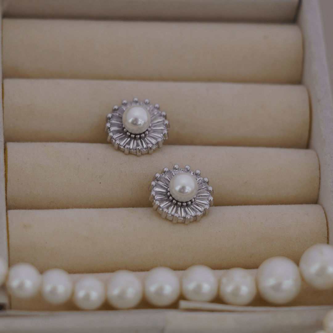 Pearl and Baguette Diamond Stud Earrings - Putstyle