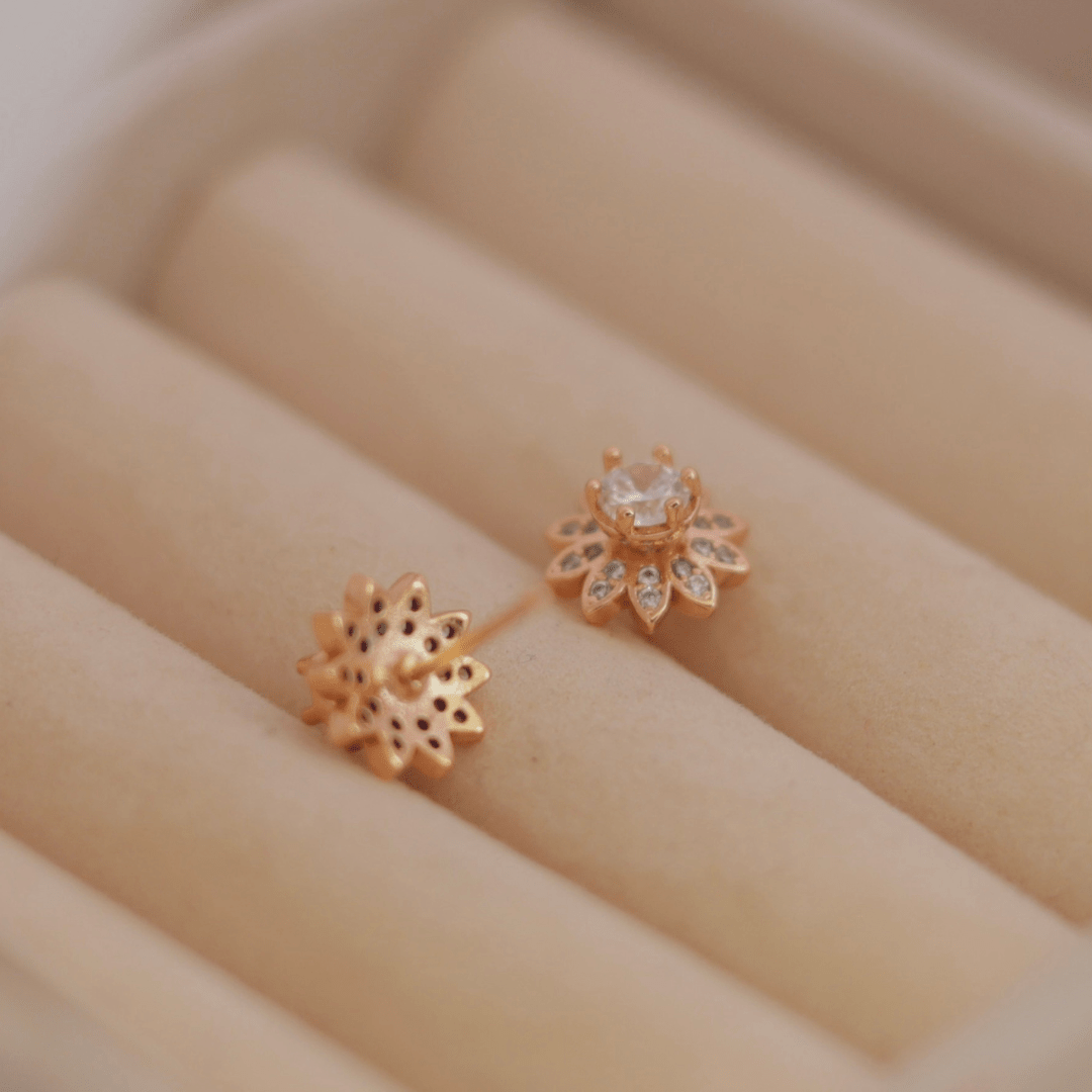 Rose Gold Sunburst Crystal Stud Earrings - Putstyle