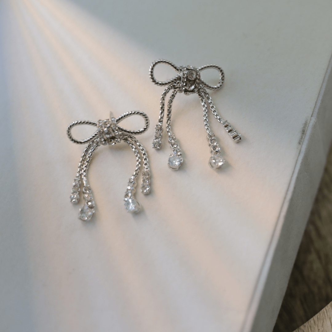The Diamanté Bow Tassel Earrings - Putstyle