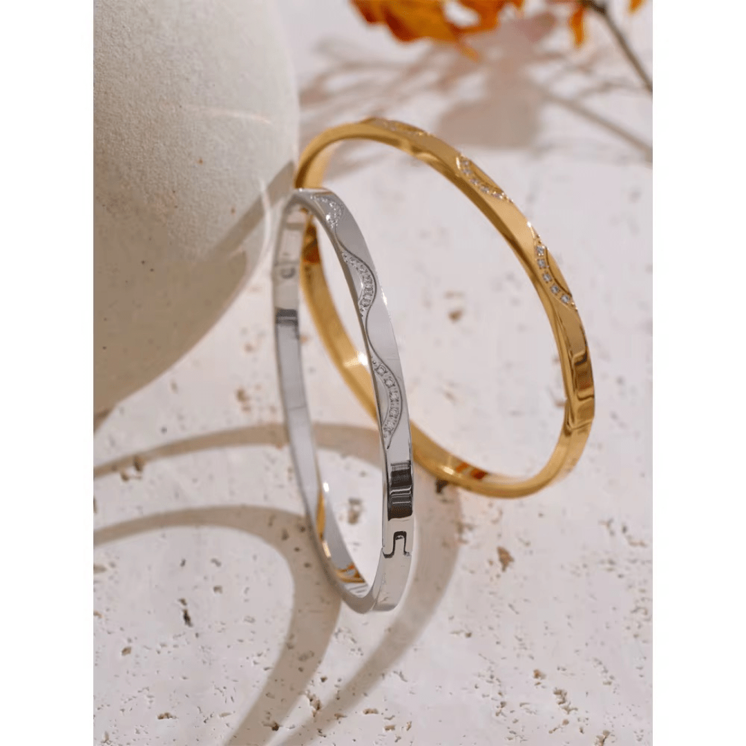 Wavy Luxe Diamond Bracelet - Putstyle